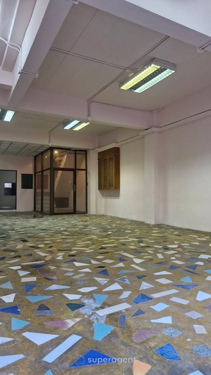 รูปทรัพย์