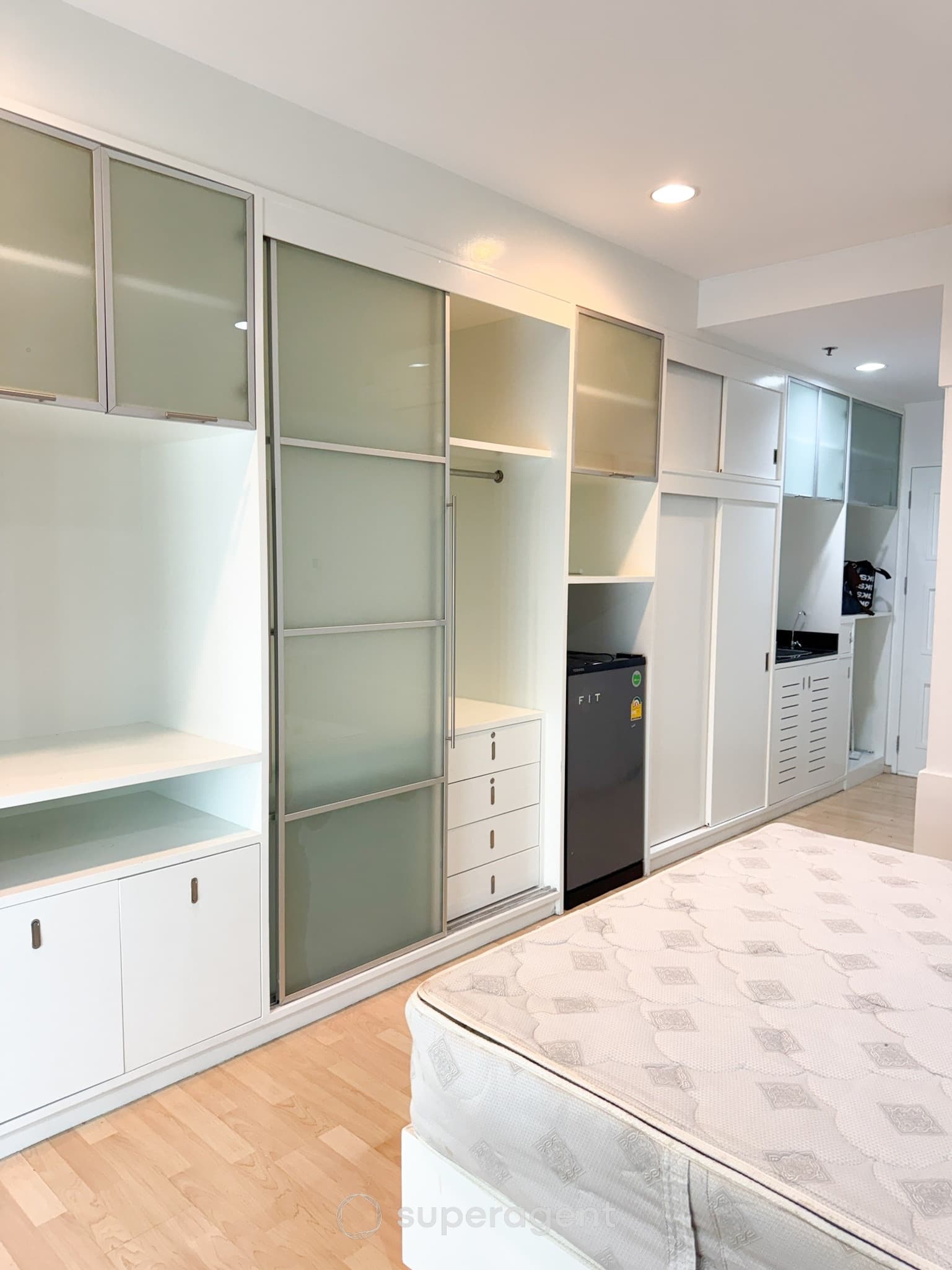 รูปทรัพย์