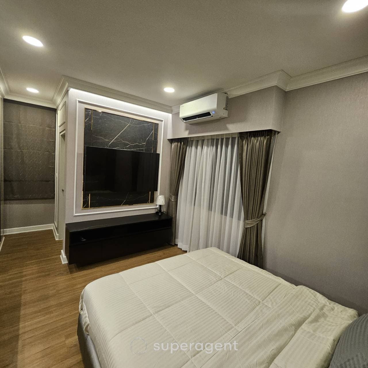 รูปทรัพย์