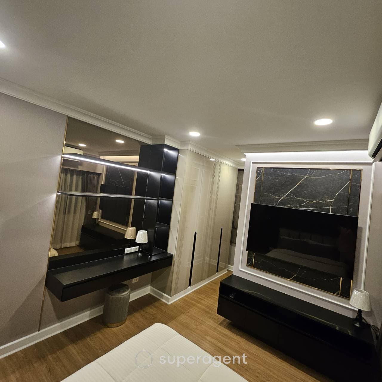 รูปทรัพย์