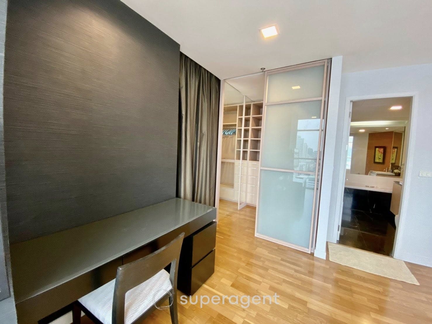 รูปทรัพย์