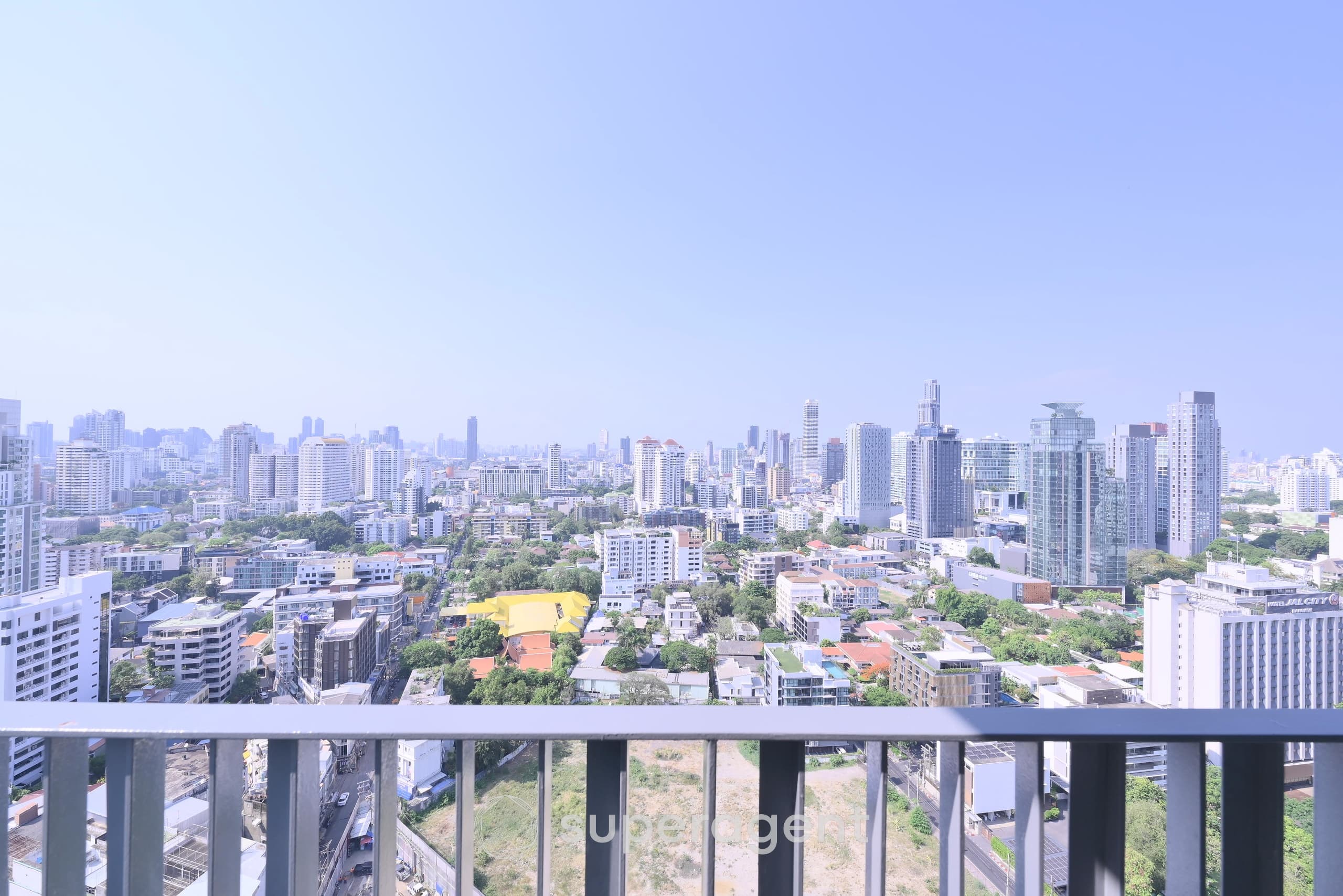 Keyne by Sansiri near BTS Thong Lo Comfortable and Ready to Move-in 3