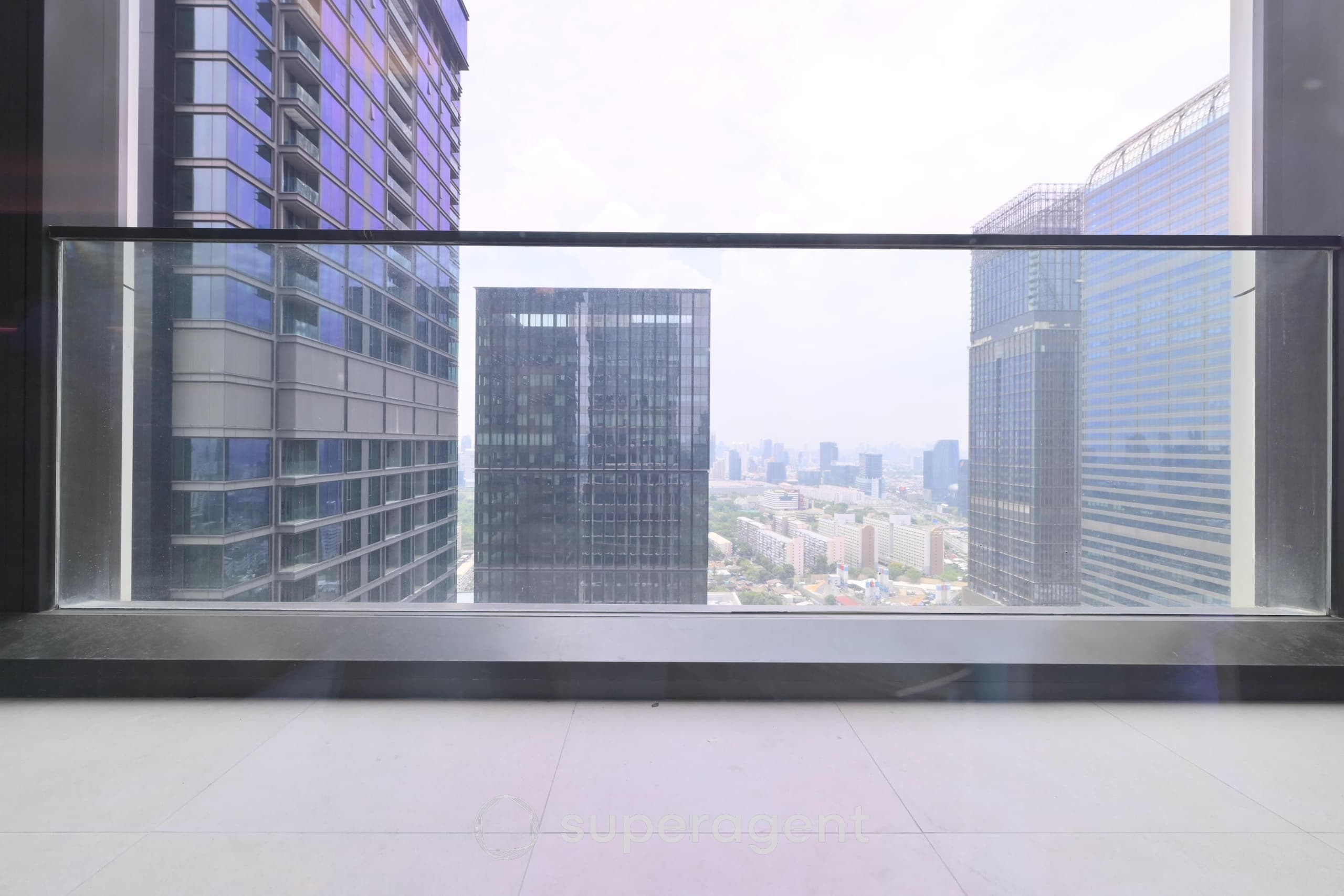 ONE89 Wireless Luxury Condo in Central City Location near MRT Lumpini Station 3