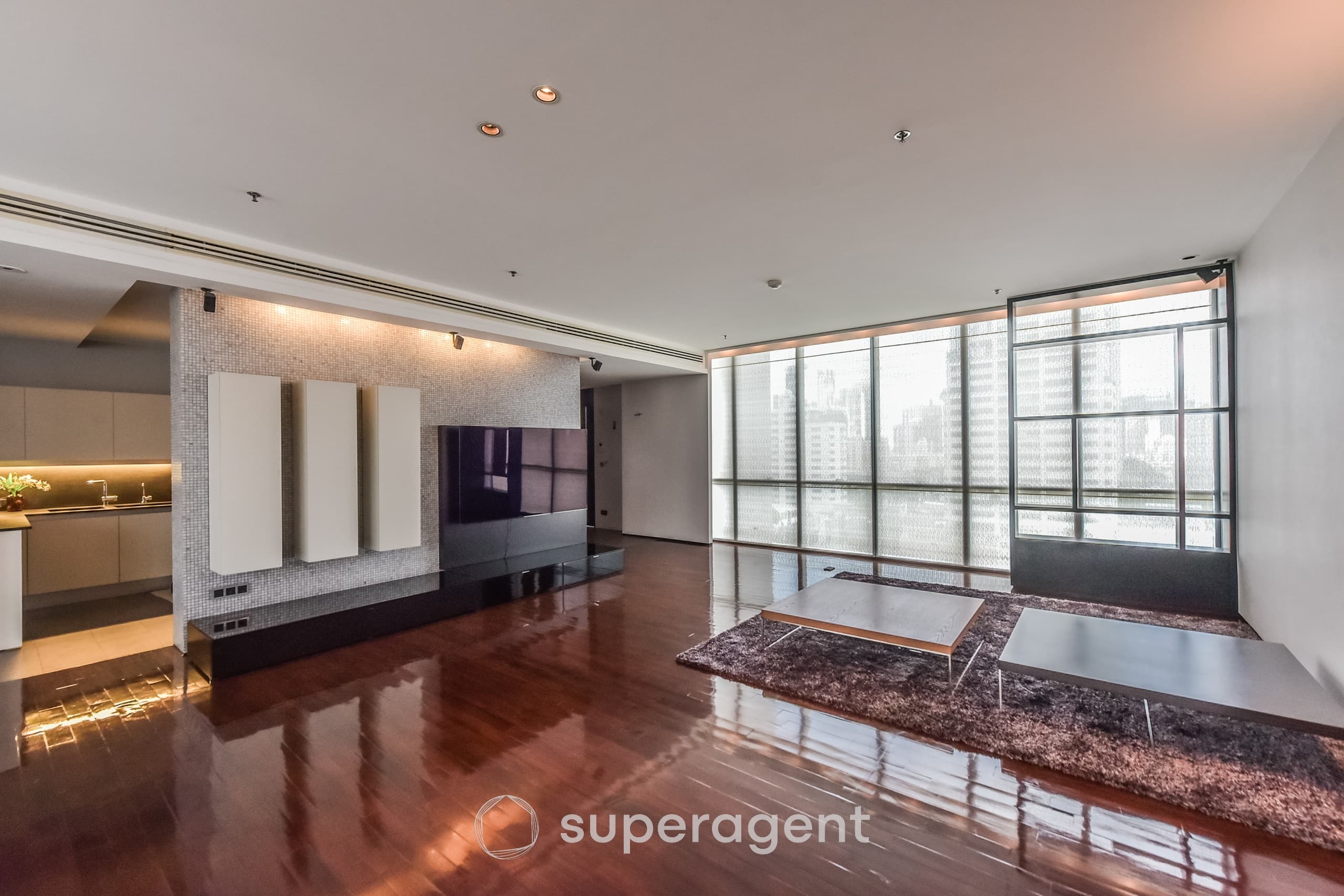 Luxury Condo in Central City Location Domus 16,18 near BTS Asok