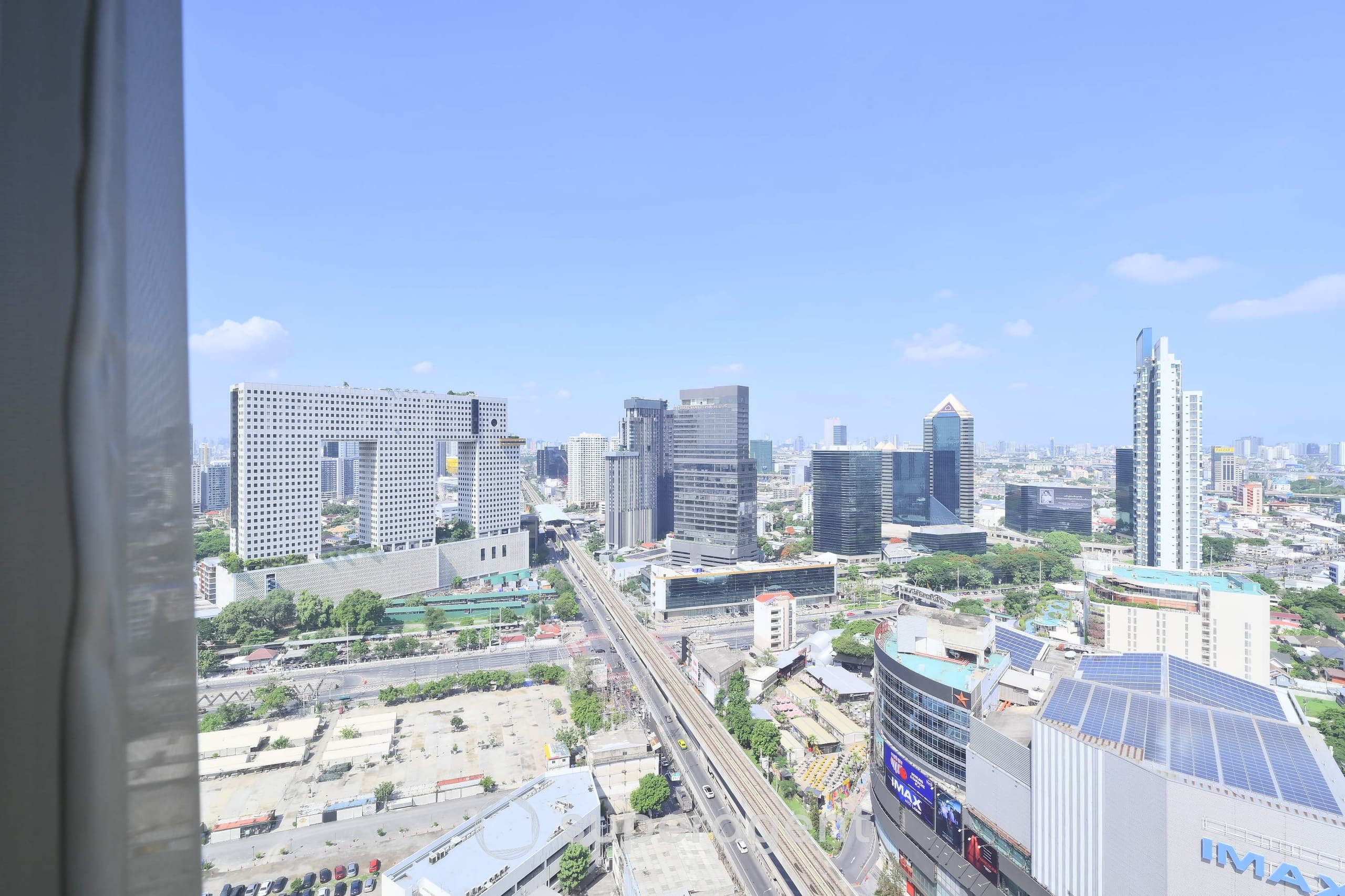 MAZARINE Ratchayothin, Stylish and Comfortable Residence, Ready to Move In, Near BTS Ratchayothin 3