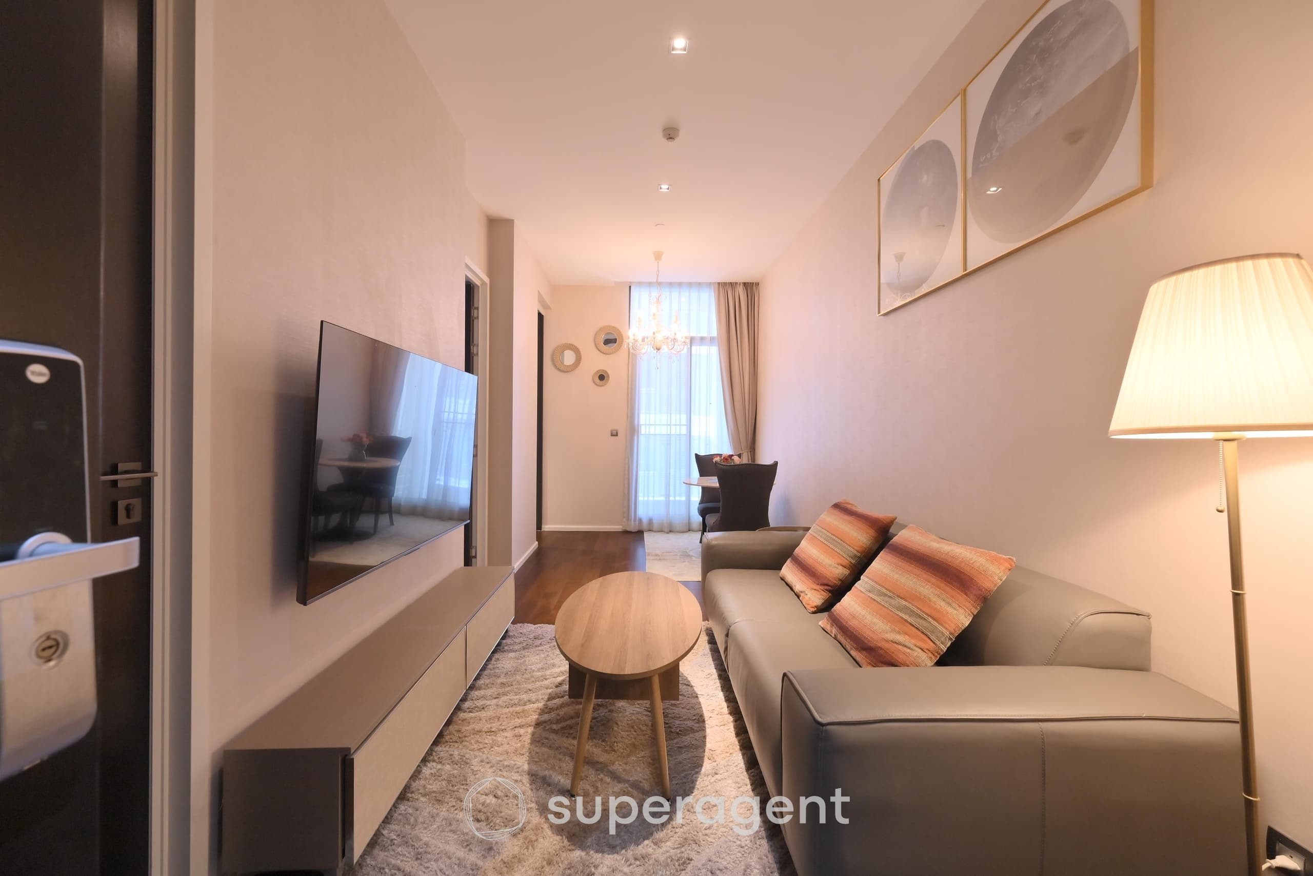 Start your comfort here The Diplomat 39 near BTS Phrom Phong