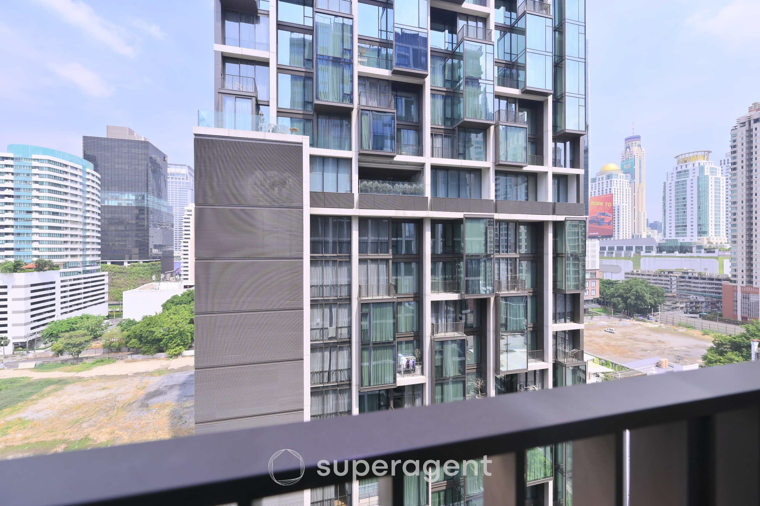 28 Chidlom near BTS Chit Lom Location Near Employment, Surrounded by Lifestyles 3