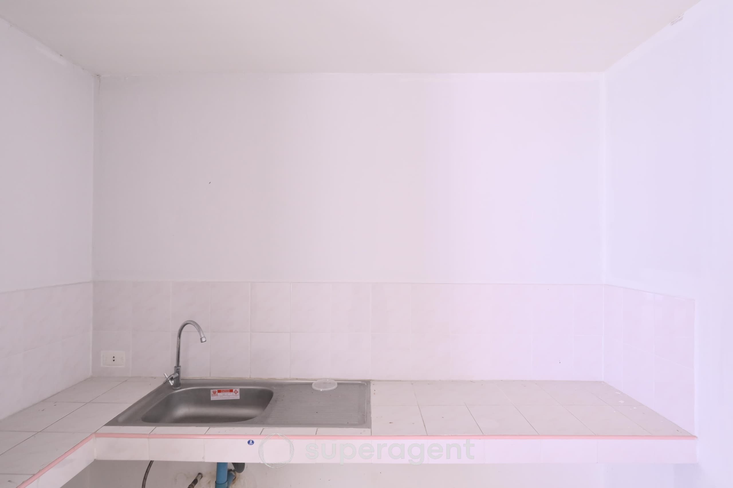 Srivara Mansion, Rare Unit in a Prime Location, Near MRT Thailand Cultural Centre 3