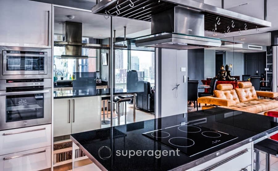 Ultra-Luxury 170 Sqm Pet-Friendly Oasis at Fullerton Sukhumvit