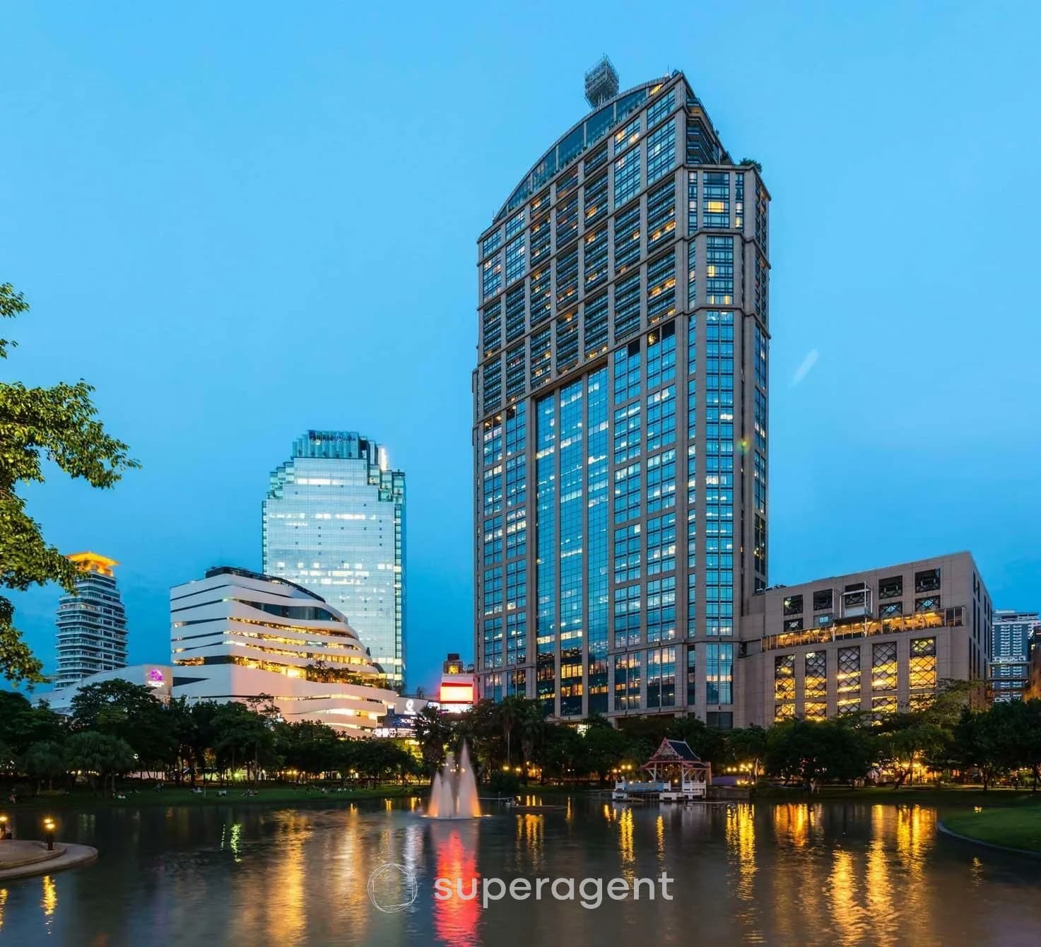 Emporium Suites by Chatrium — โครงการคอนโด